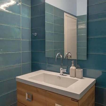 Skorponeria Bay Luxury