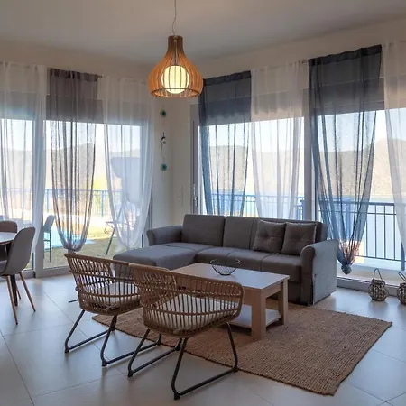 Skorponeria Bay Luxury * Skroponeria
