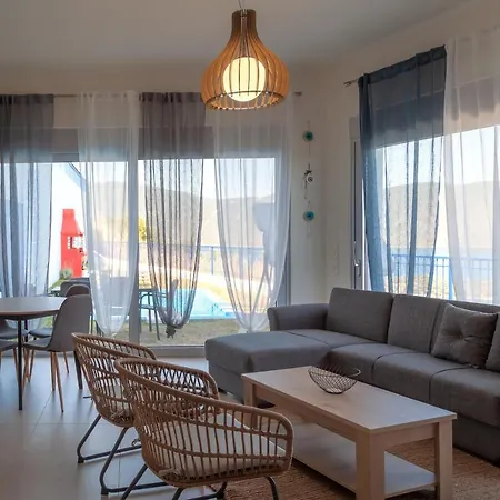Skorponeria Bay Luxury Skroponeria